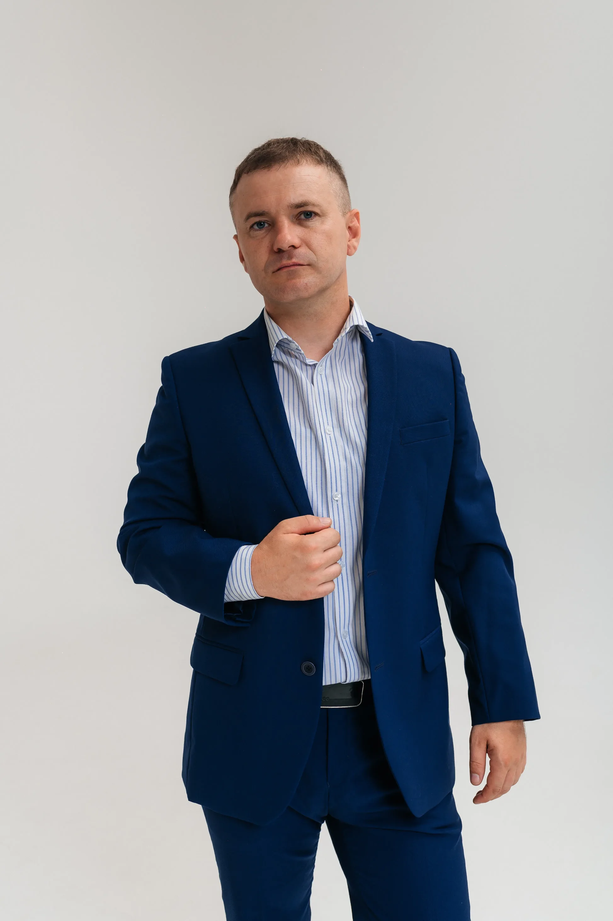 ОЛЕГ ВЧЕРАШНИЙ